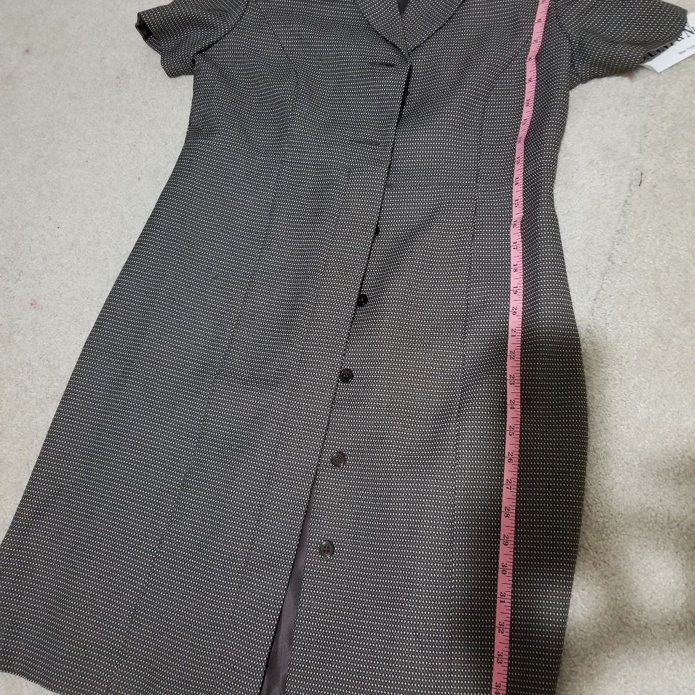 Dress - Picture 5 of 7